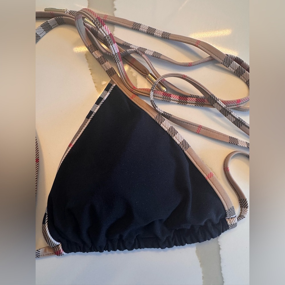 ✨ BURBERRY Check Trim Triangle Bikini Top Black NWOT Size Large ✨ - Picture 6 of 7